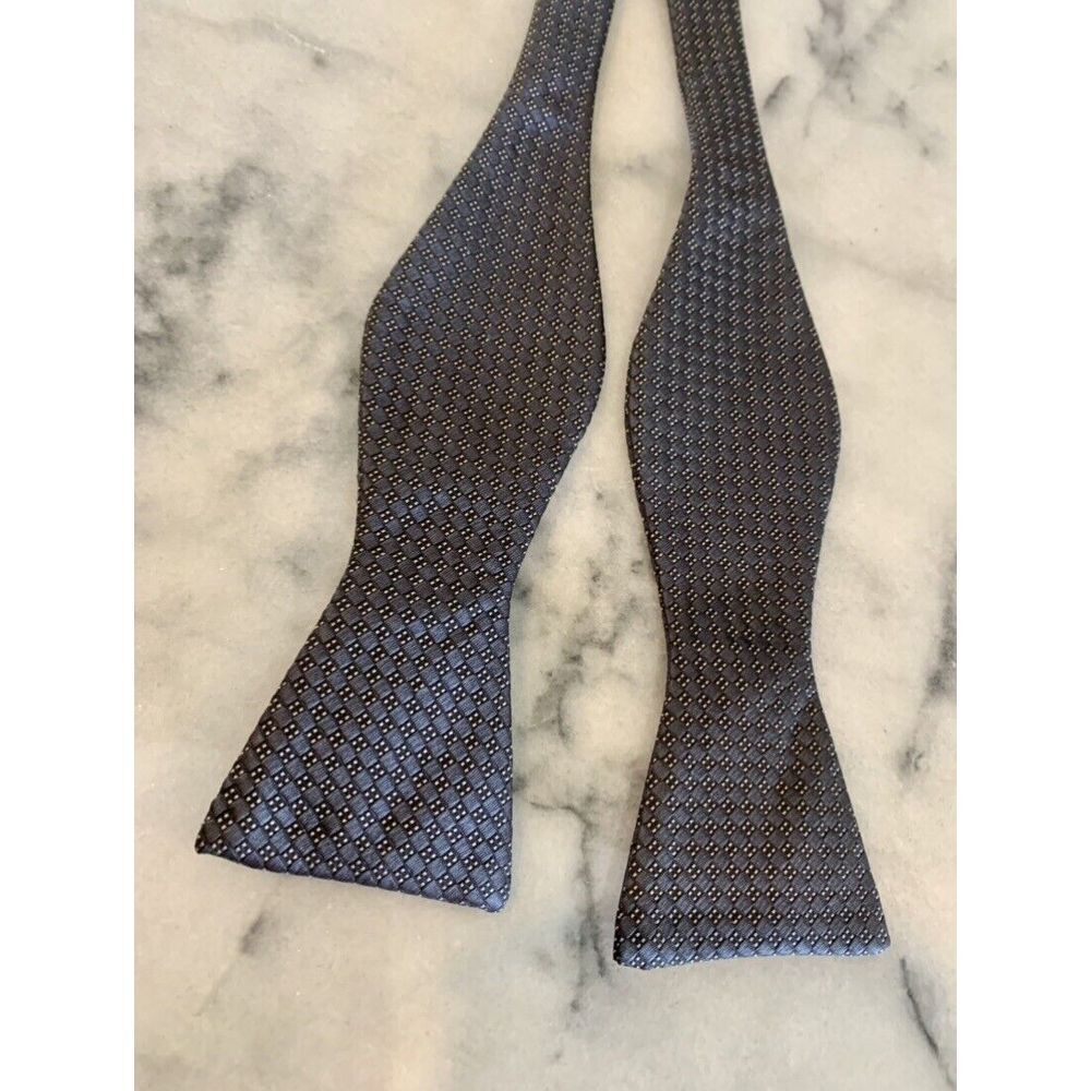 NWT Claiborne Gray Woven Geometric Adjustable Self Tie Bow Tie